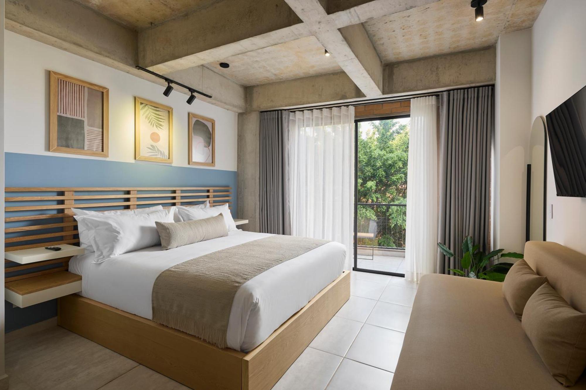 30 Living Suites 麦德林 外观 照片